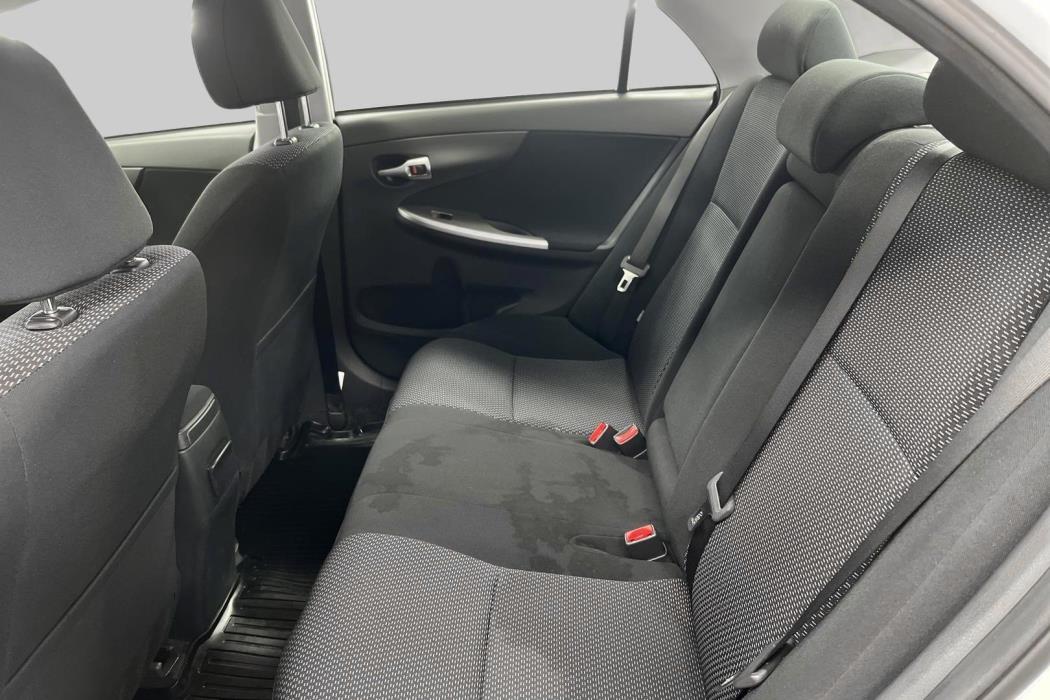 TOYOTA Corolla 2012