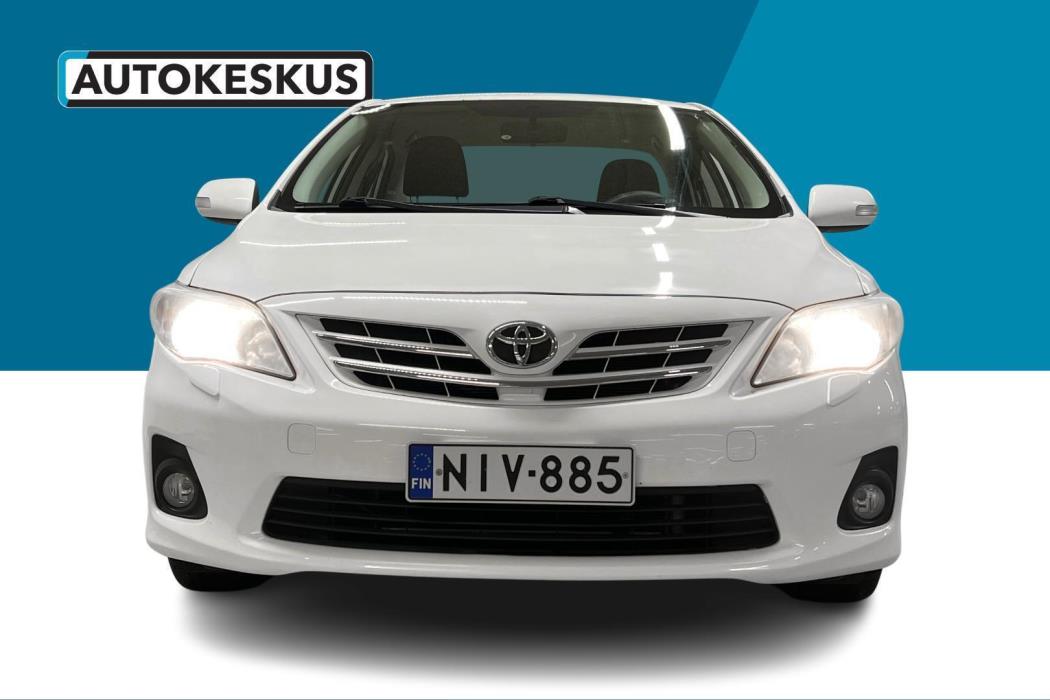 TOYOTA Corolla 2012