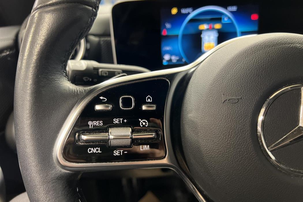 MERCEDES-BENZ CLA 2019