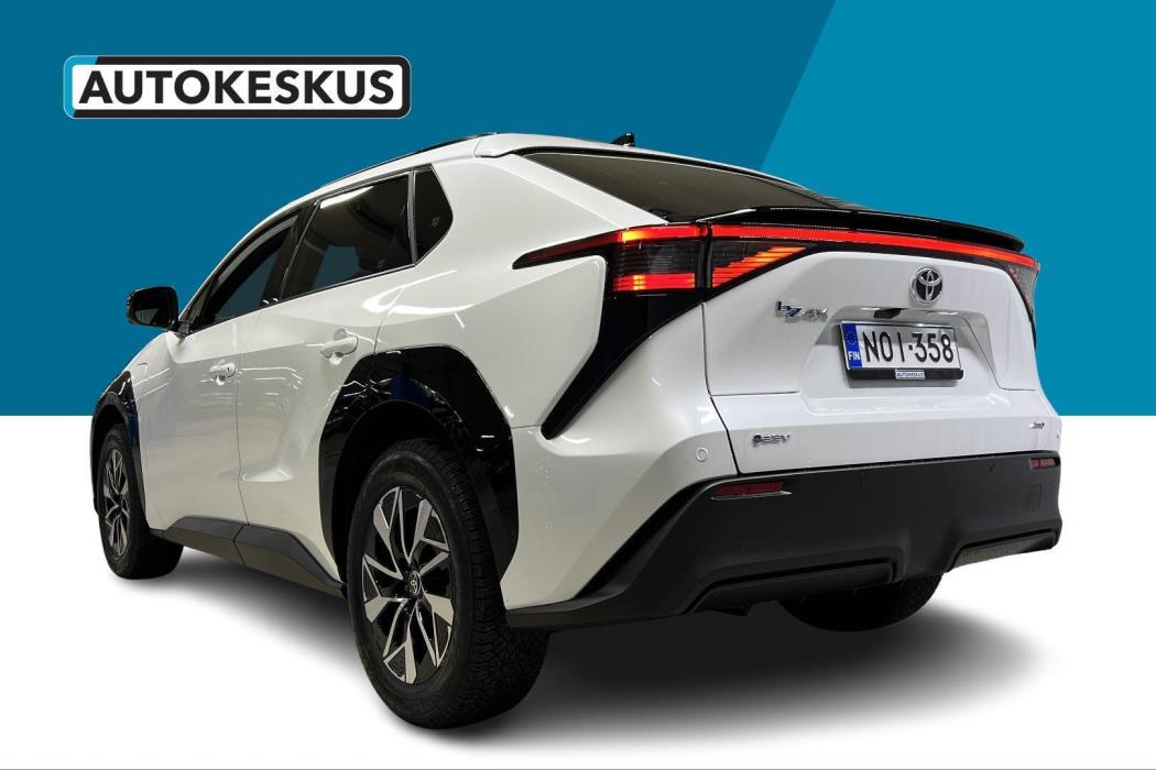 TOYOTA bZ4X 2025