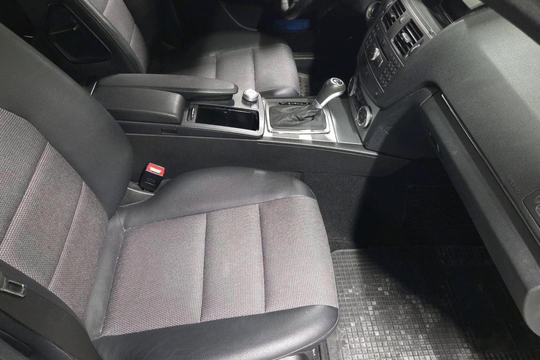 MERCEDES-BENZ C 2010