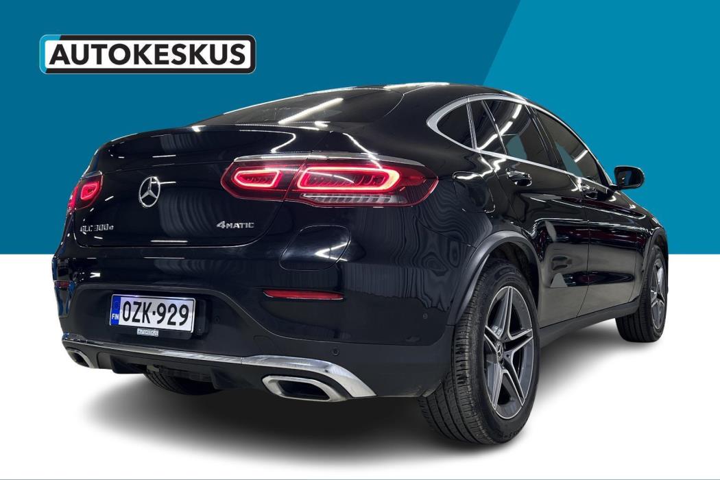 MERCEDES-BENZ GLC 2022