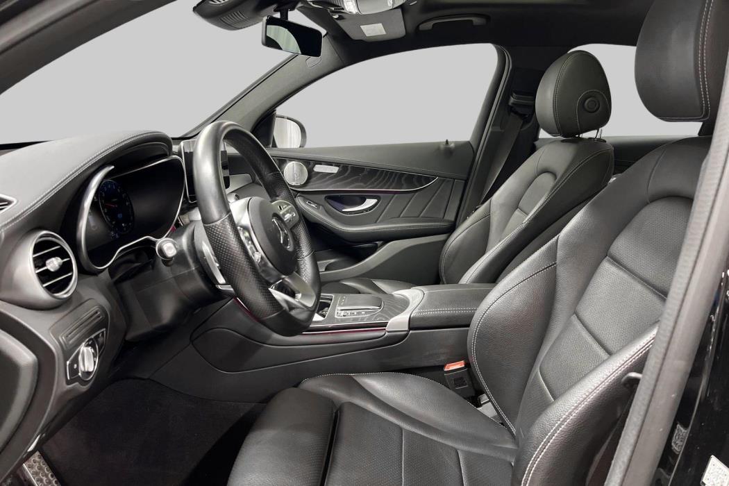 MERCEDES-BENZ GLC 2022