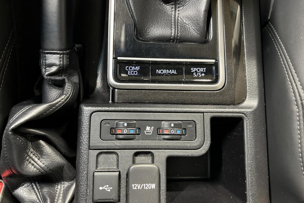 TOYOTA Land Cruiser 2021