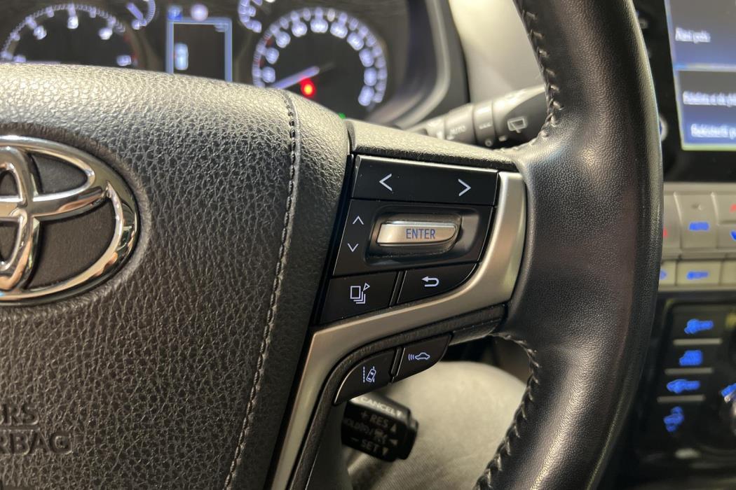 TOYOTA Land Cruiser 2021