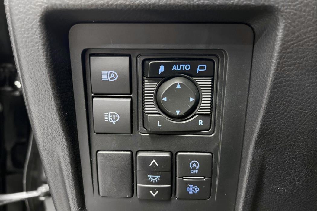 TOYOTA Land Cruiser 2021