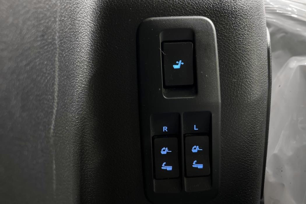 TOYOTA Land Cruiser 2021