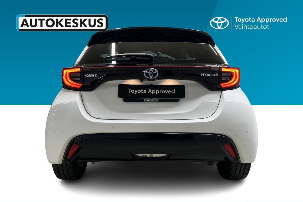 TOYOTA Yaris 2021