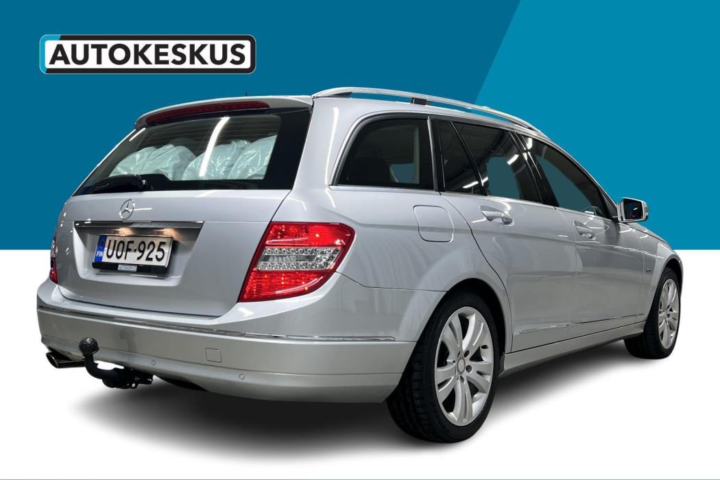 MERCEDES-BENZ C 2011