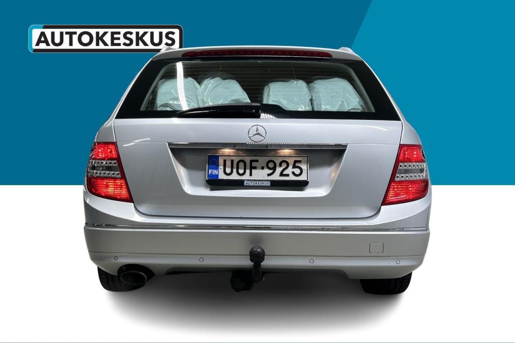 MERCEDES-BENZ C 2011