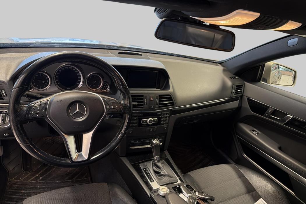 MERCEDES-BENZ E 2012