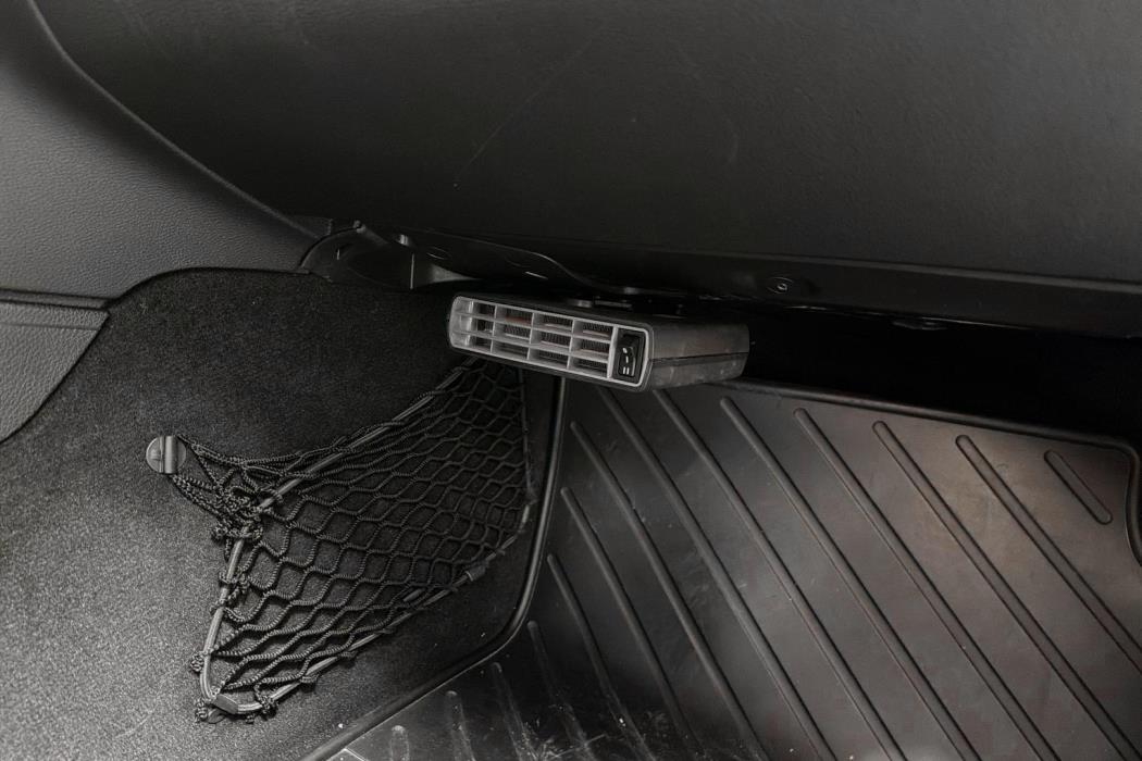 MERCEDES-BENZ E 2012