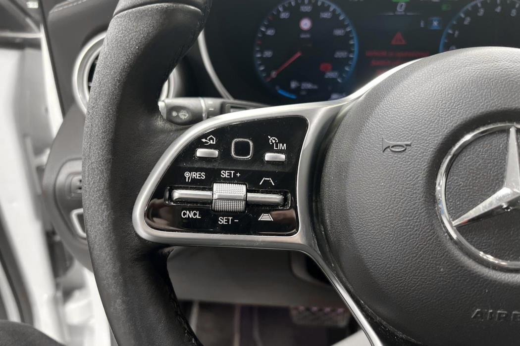 MERCEDES-BENZ GLC 2020