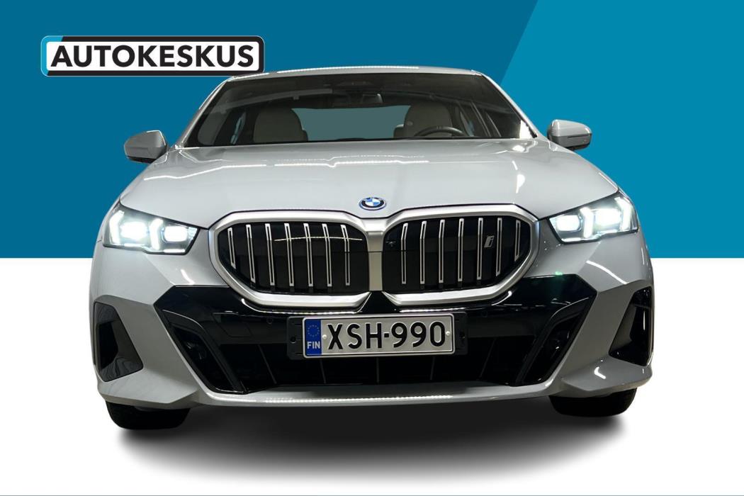 BMW i5 2025