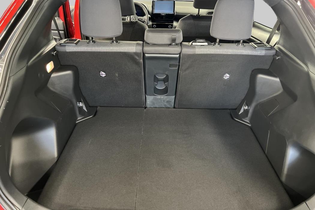 TOYOTA Yaris Cross 2024