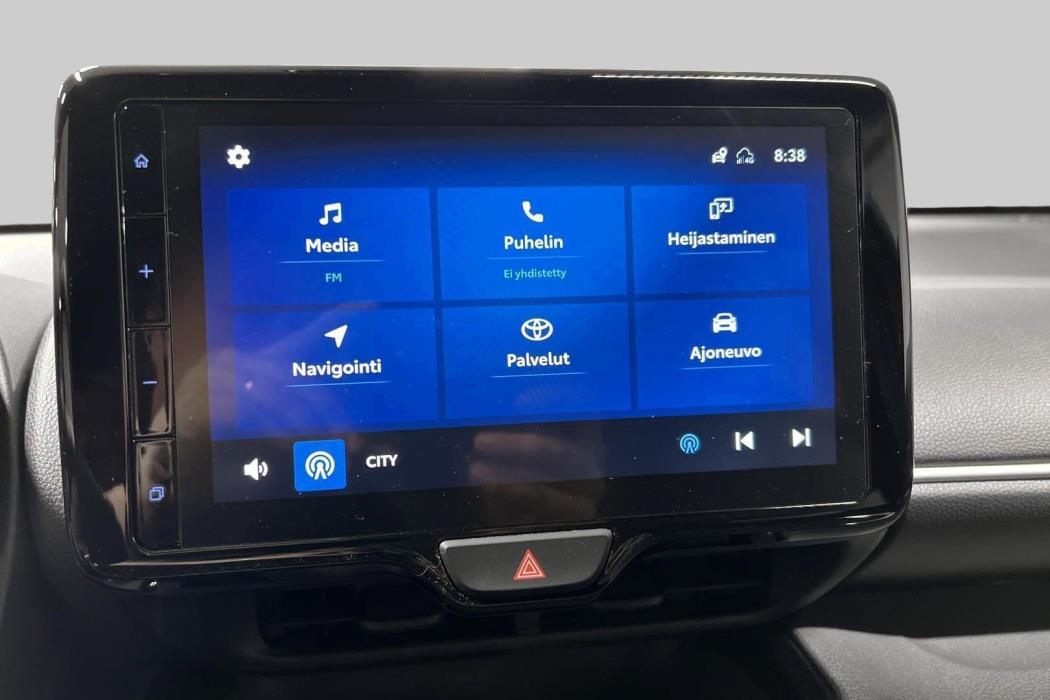 TOYOTA Yaris Cross 2024