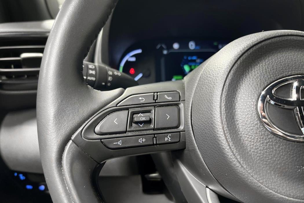 TOYOTA Yaris Cross 2024