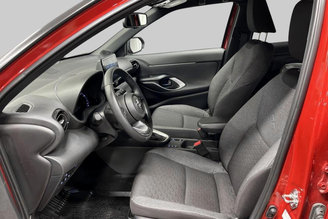 TOYOTA Yaris Cross 2024