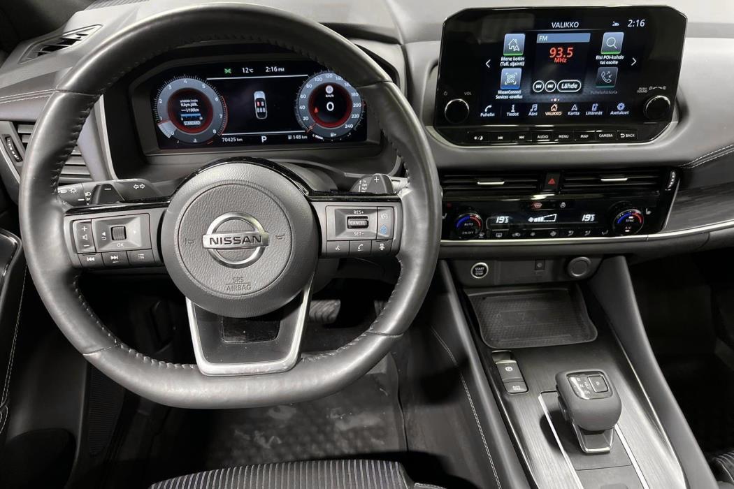NISSAN Qashqai 2022