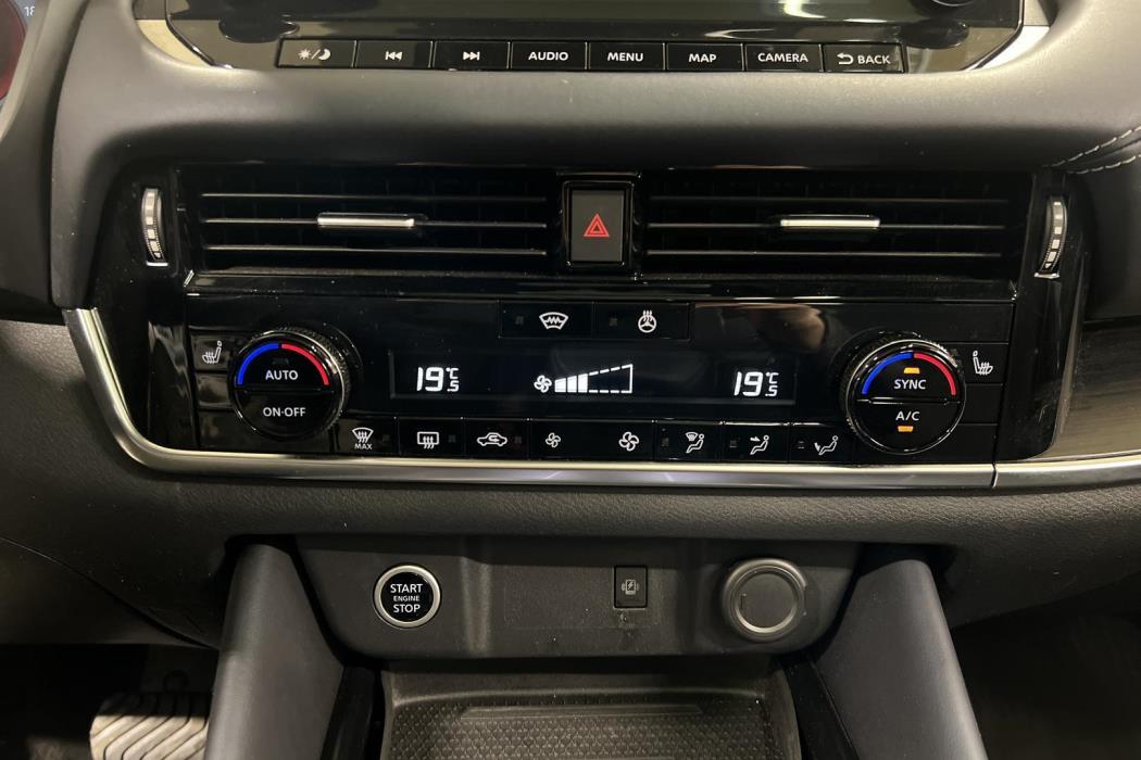 NISSAN Qashqai 2022