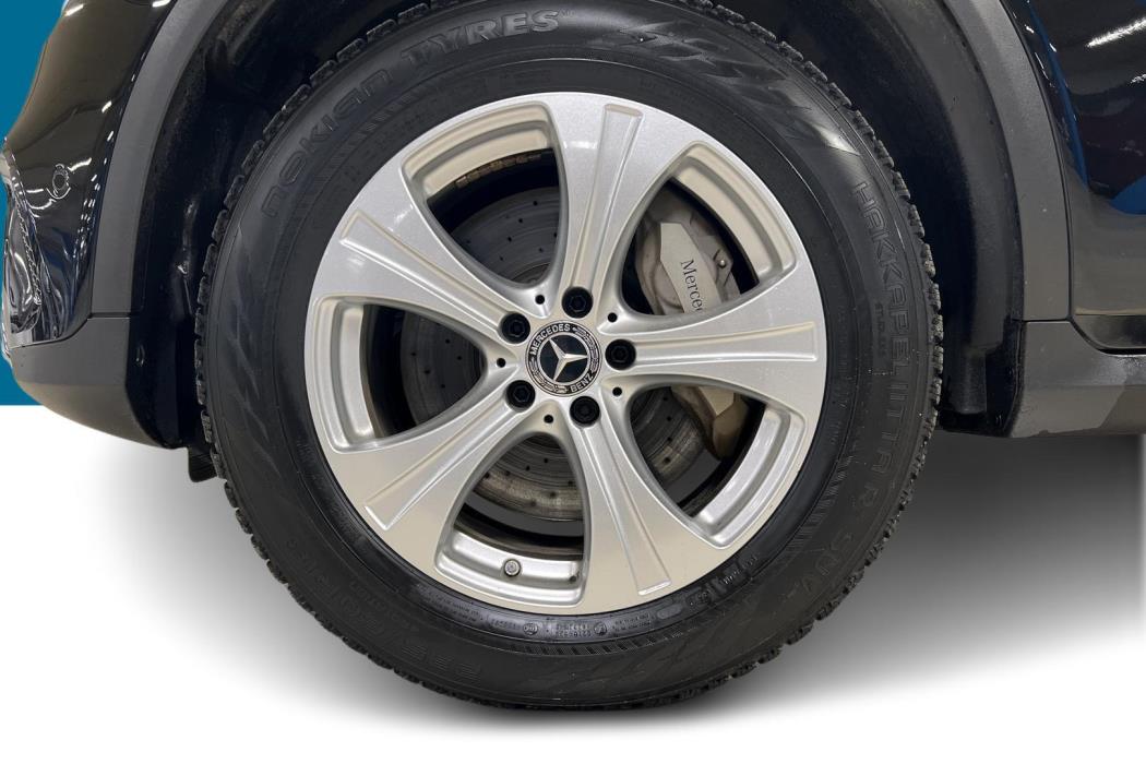 MERCEDES-BENZ GLC 2021