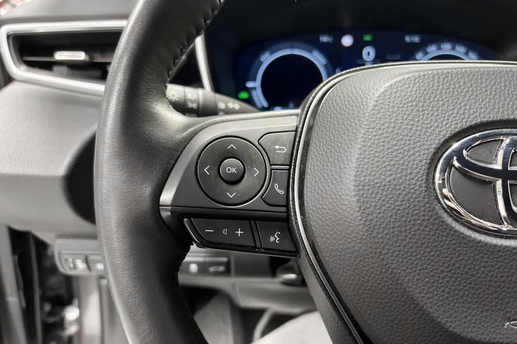 TOYOTA Corolla 2025