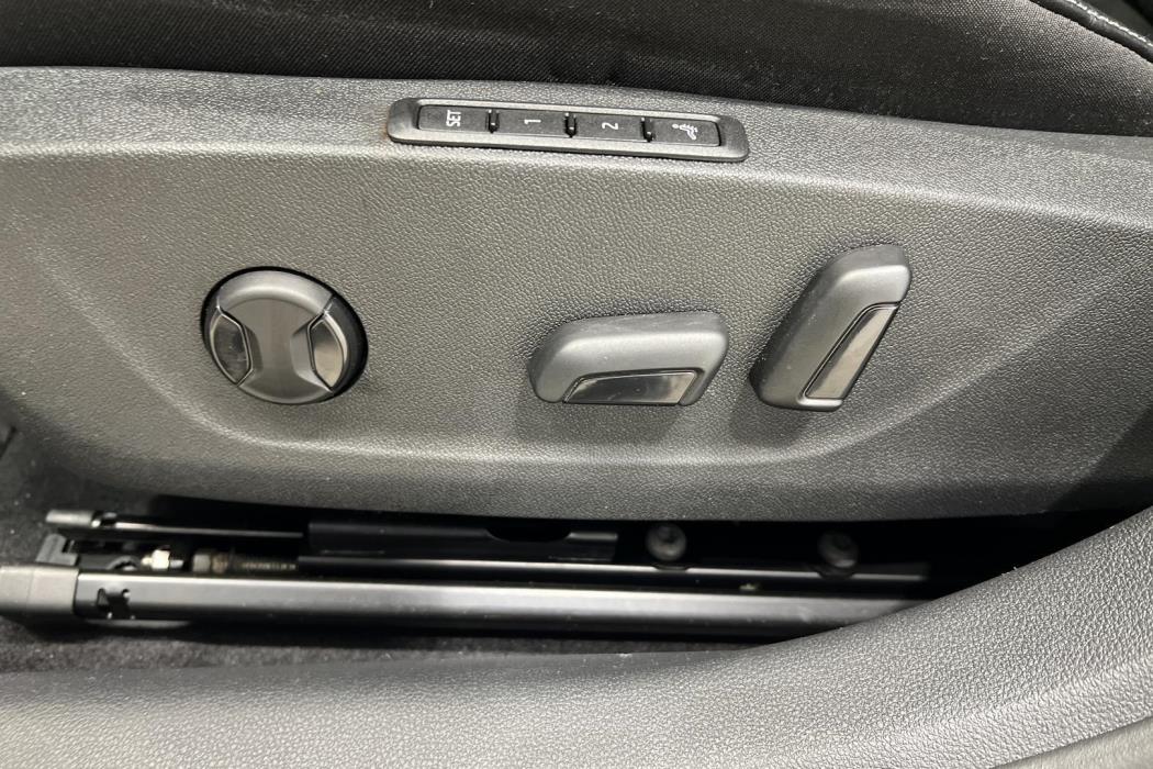 SKODA OCTAVIA 2023