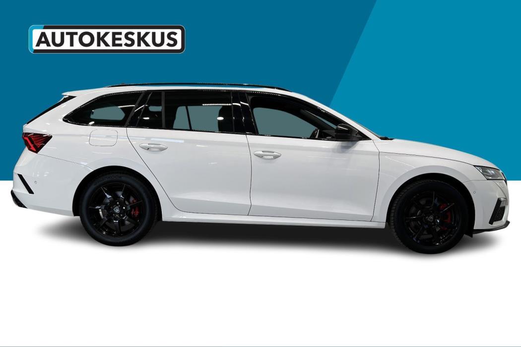 SKODA OCTAVIA 2023