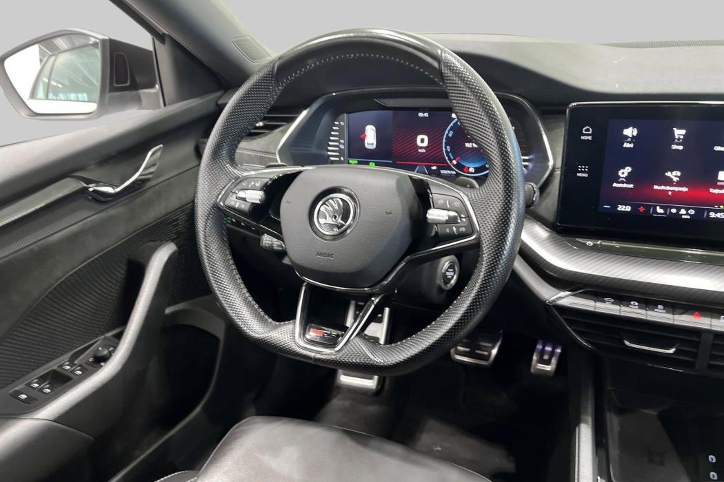 SKODA OCTAVIA 2023