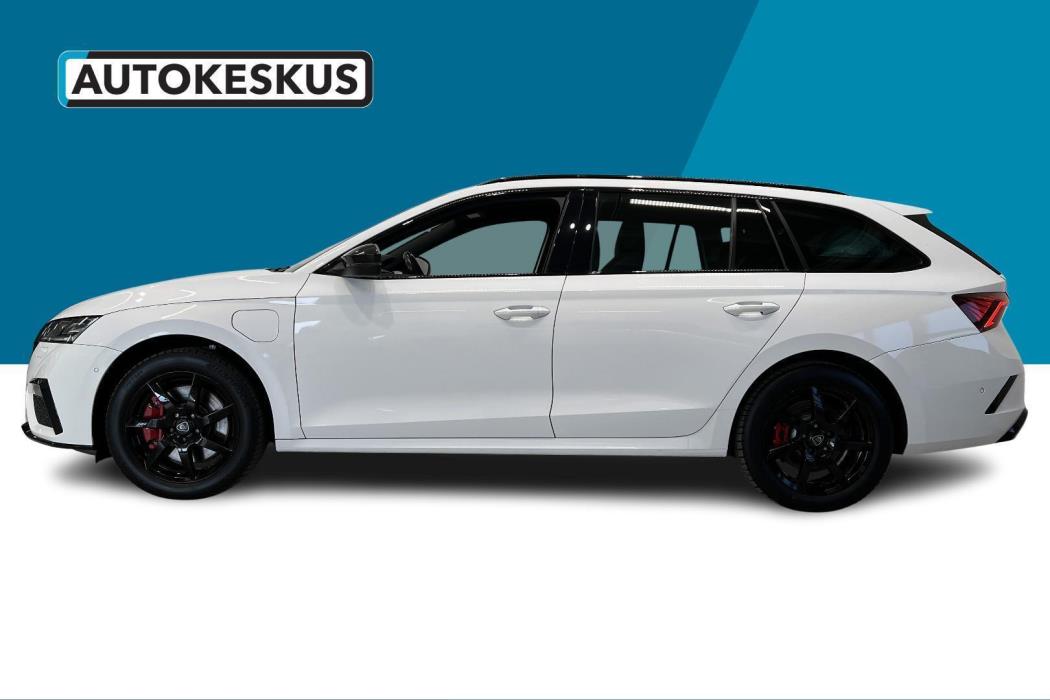 SKODA OCTAVIA 2023