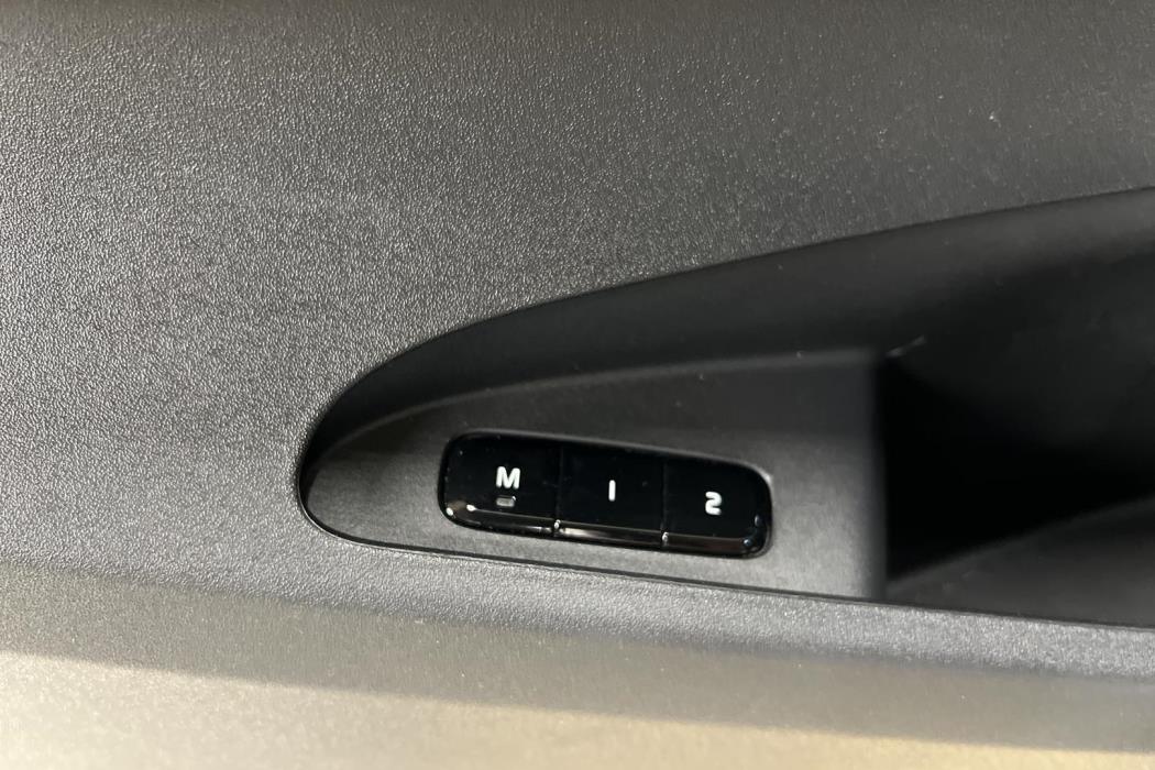 POLESTAR 2 2023