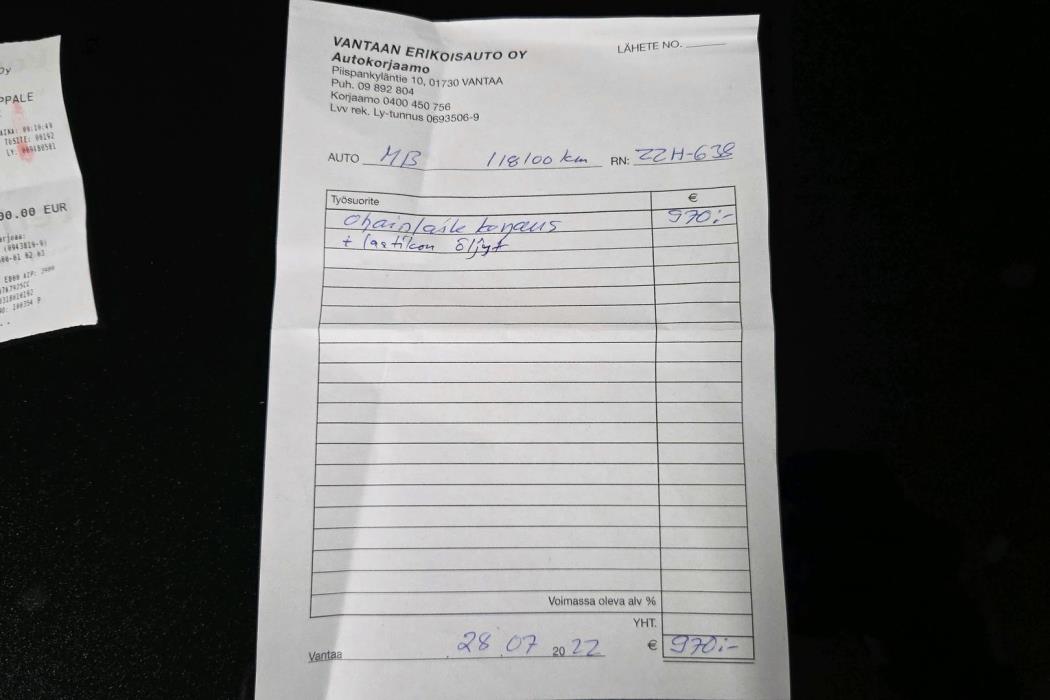 MERCEDES-BENZ A 2011