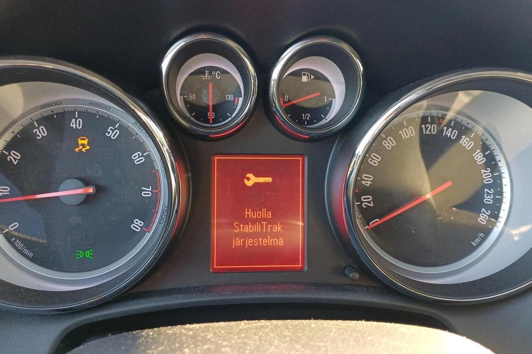 OPEL Astra 2011