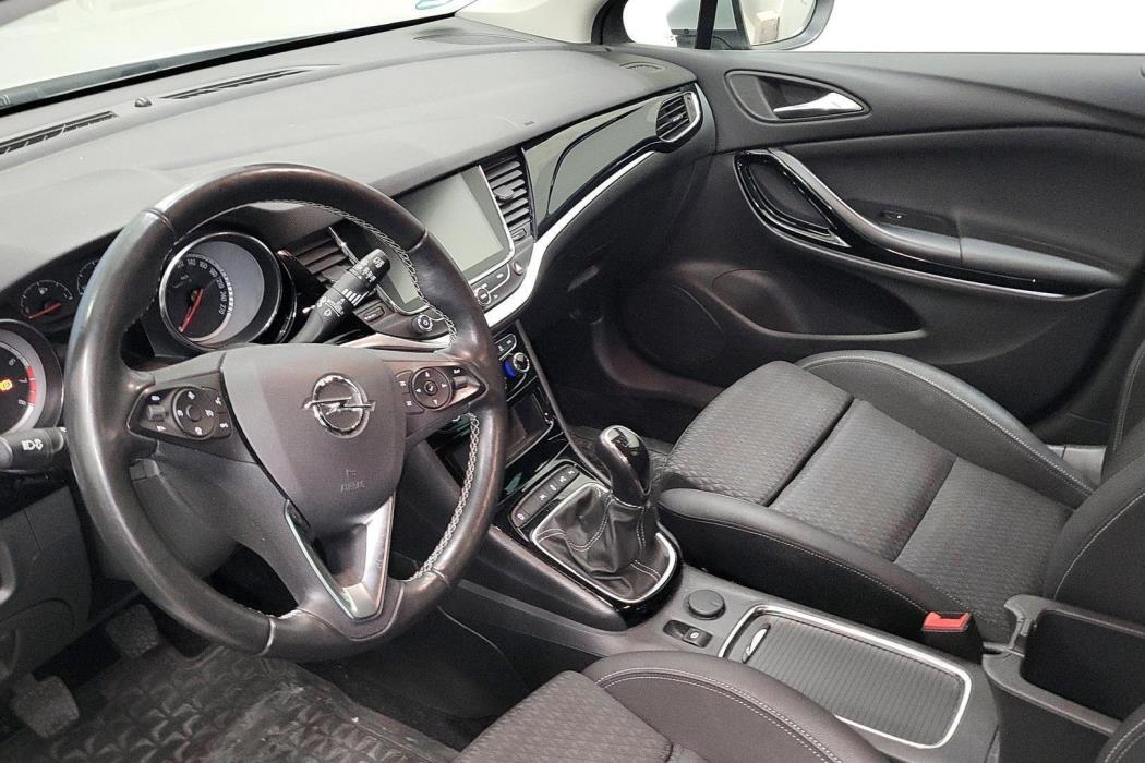 OPEL Astra 2019