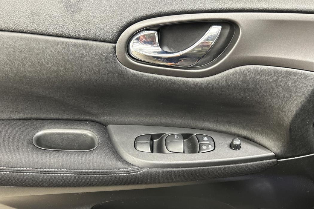 NISSAN Pulsar 2016
