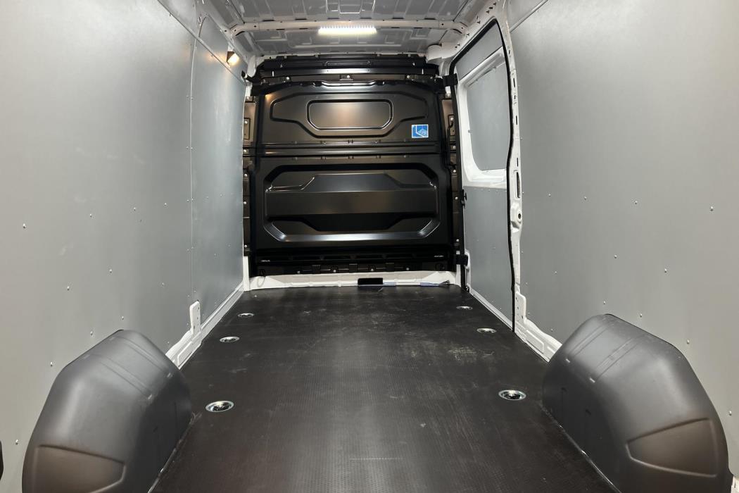 NISSAN Interstar 2025