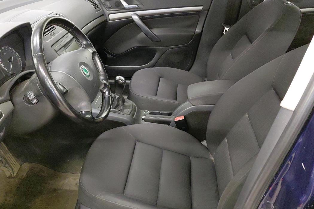 SKODA Octavia 2005