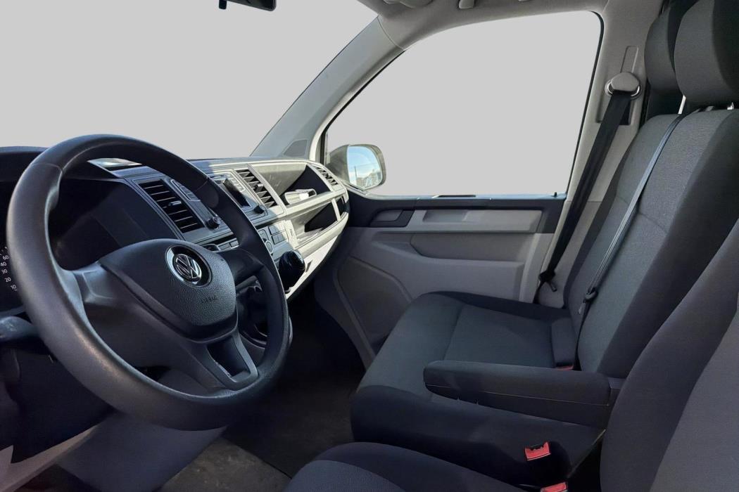 VOLKSWAGEN Transporter 2017