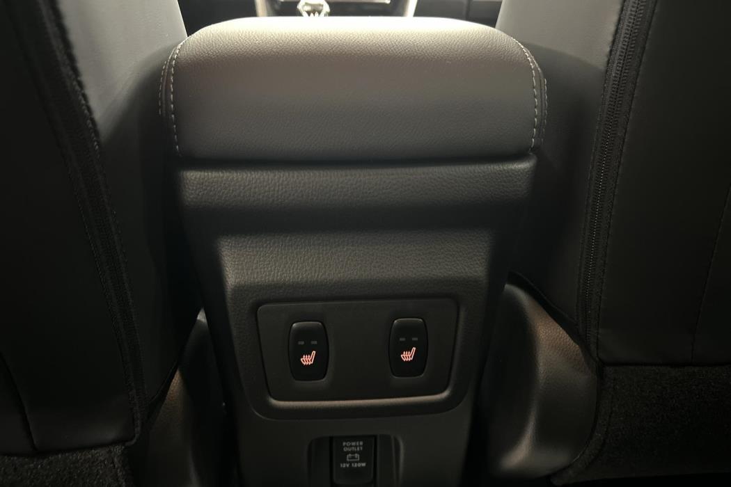 MITSUBISHI Eclipse Cross 2025