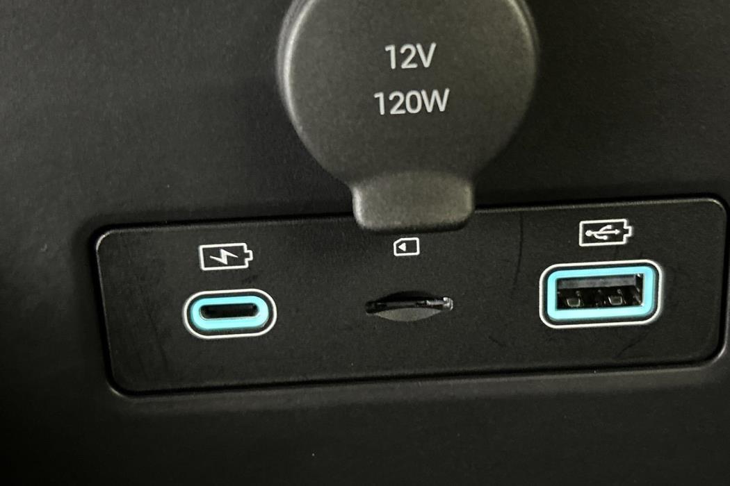 BYD Dolphin Surf 2025