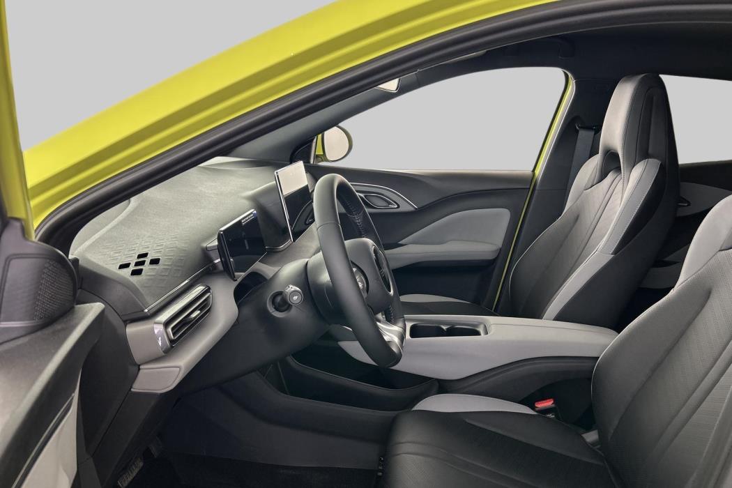 BYD Dolphin Surf 2025