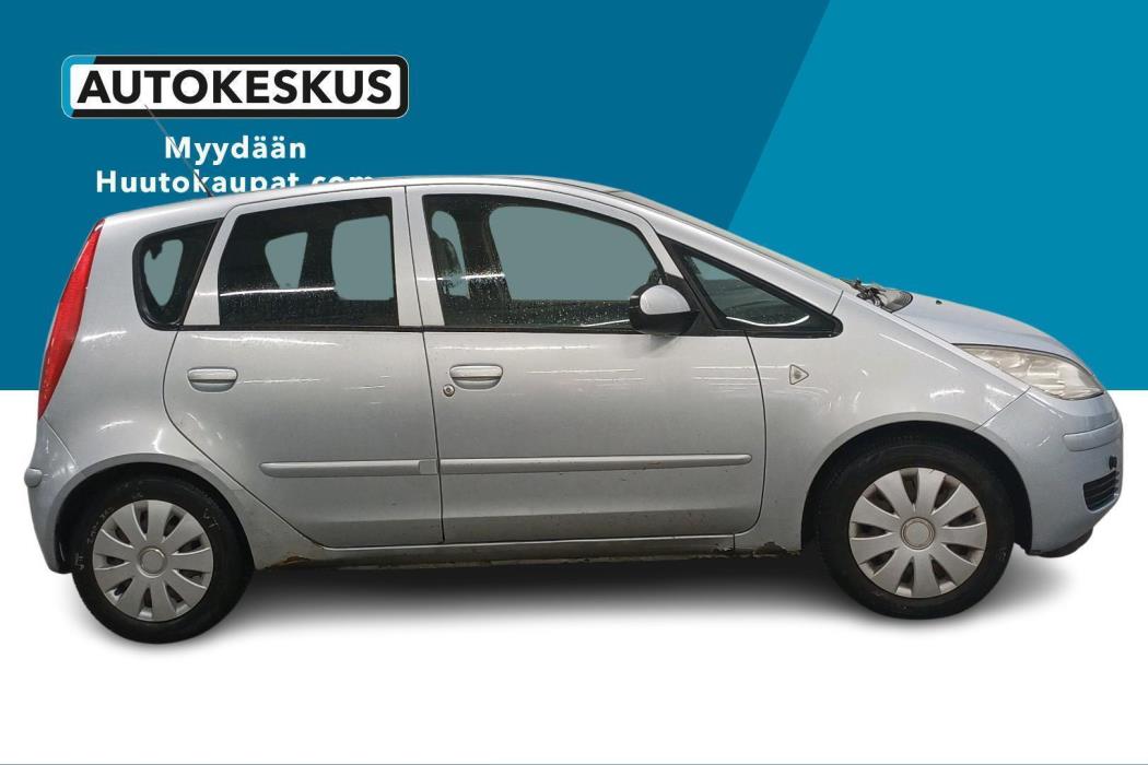 MITSUBISHI Colt 2004