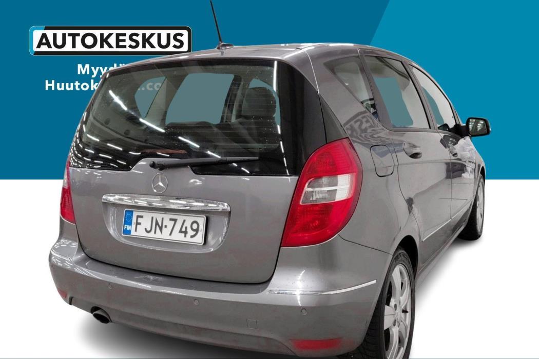 MERCEDES-BENZ A 2009