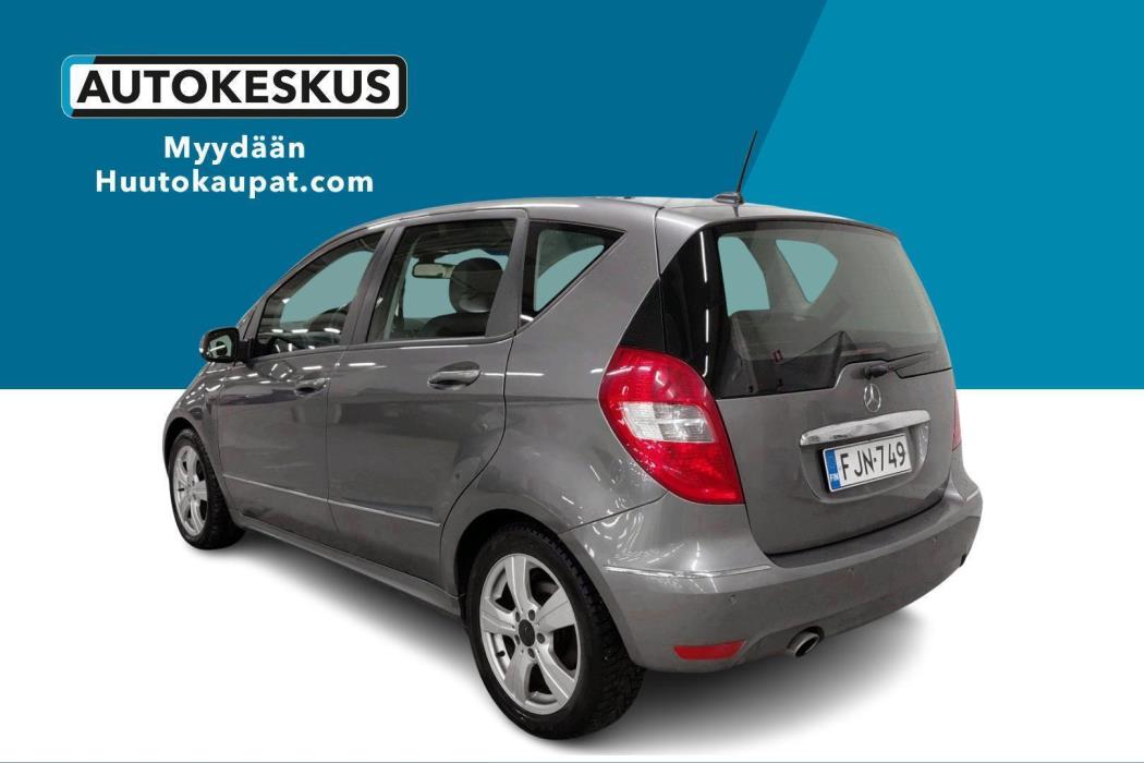 MERCEDES-BENZ A 2009