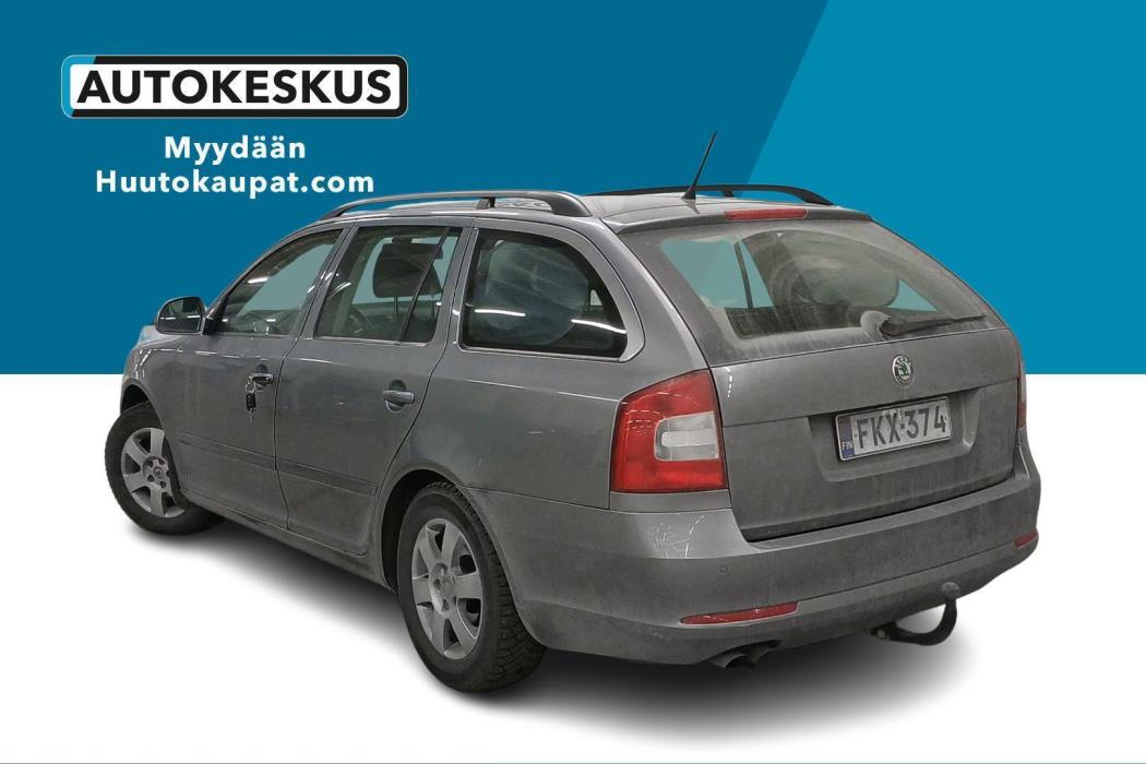 SKODA Octavia 2012