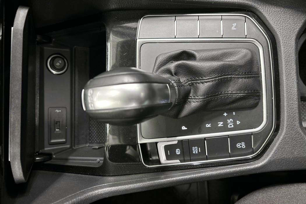 VOLKSWAGEN Golf Sportsvan 2016