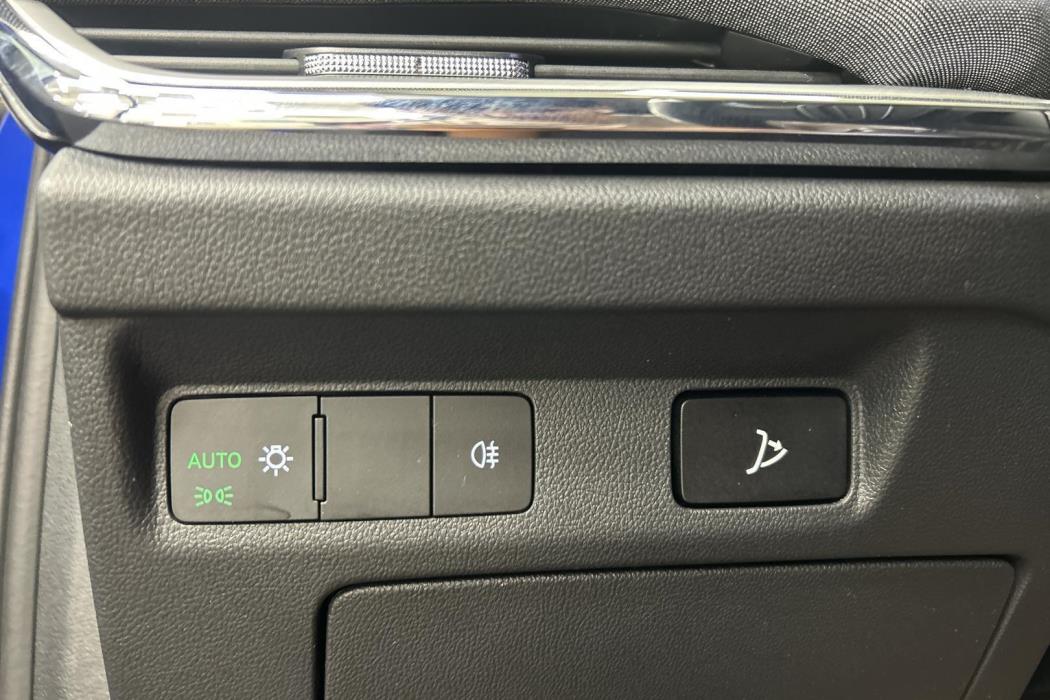 SKODA Enyaq 2023