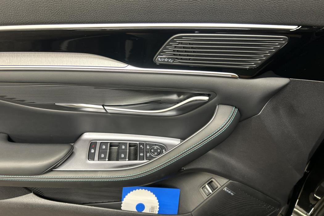 BYD Seal U DM-i 2025