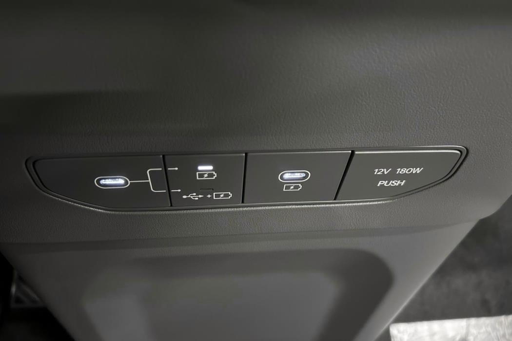 KIA EV9 2025