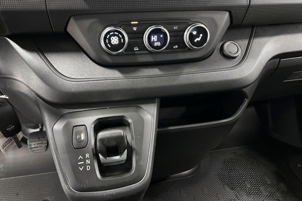 NISSAN Primastar 2026